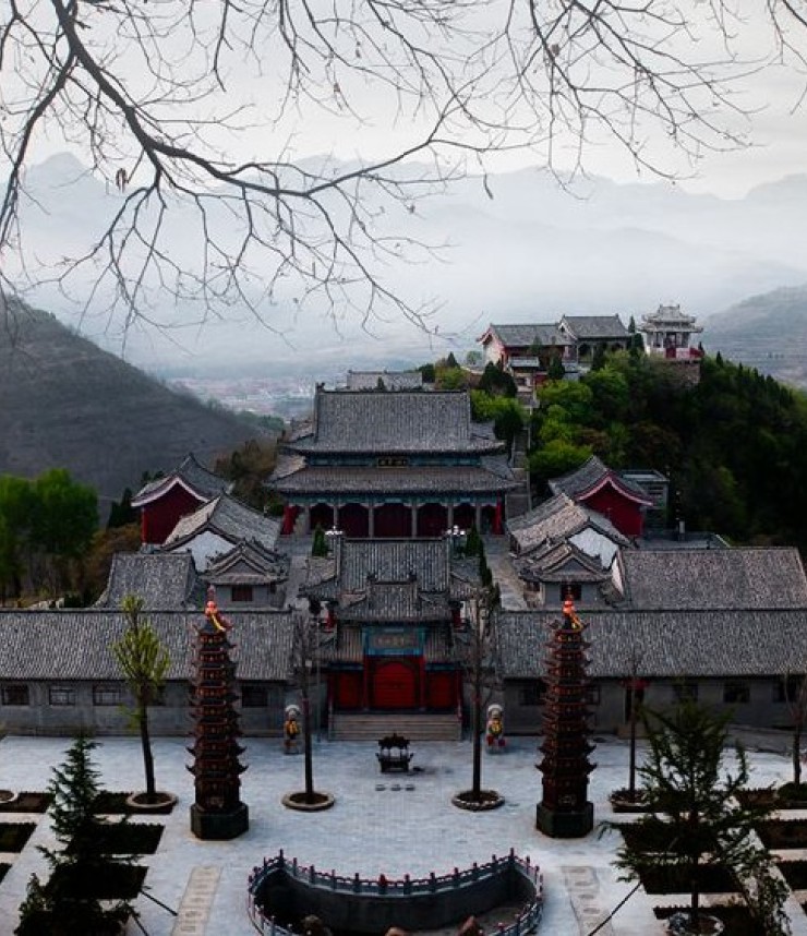 八宝灵山寺